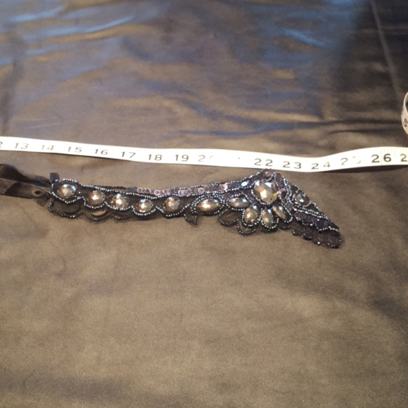 Lace Sequenced  Bib Necklace Set, EUC - Picture 5 of 6